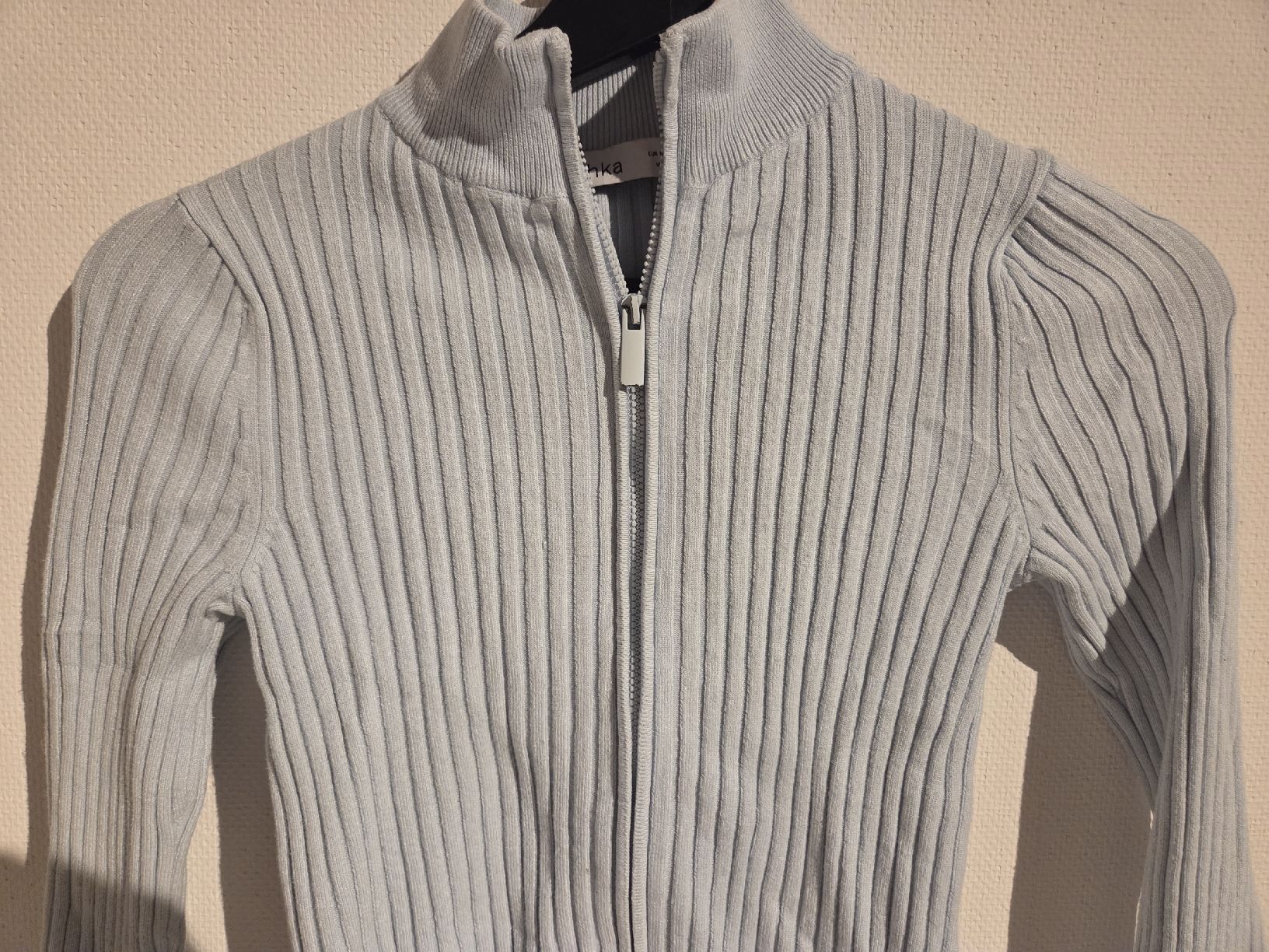 Bershka Top: Langarm Oberteil – Usato da Bassersdorf venduto da ale_2ftz 1