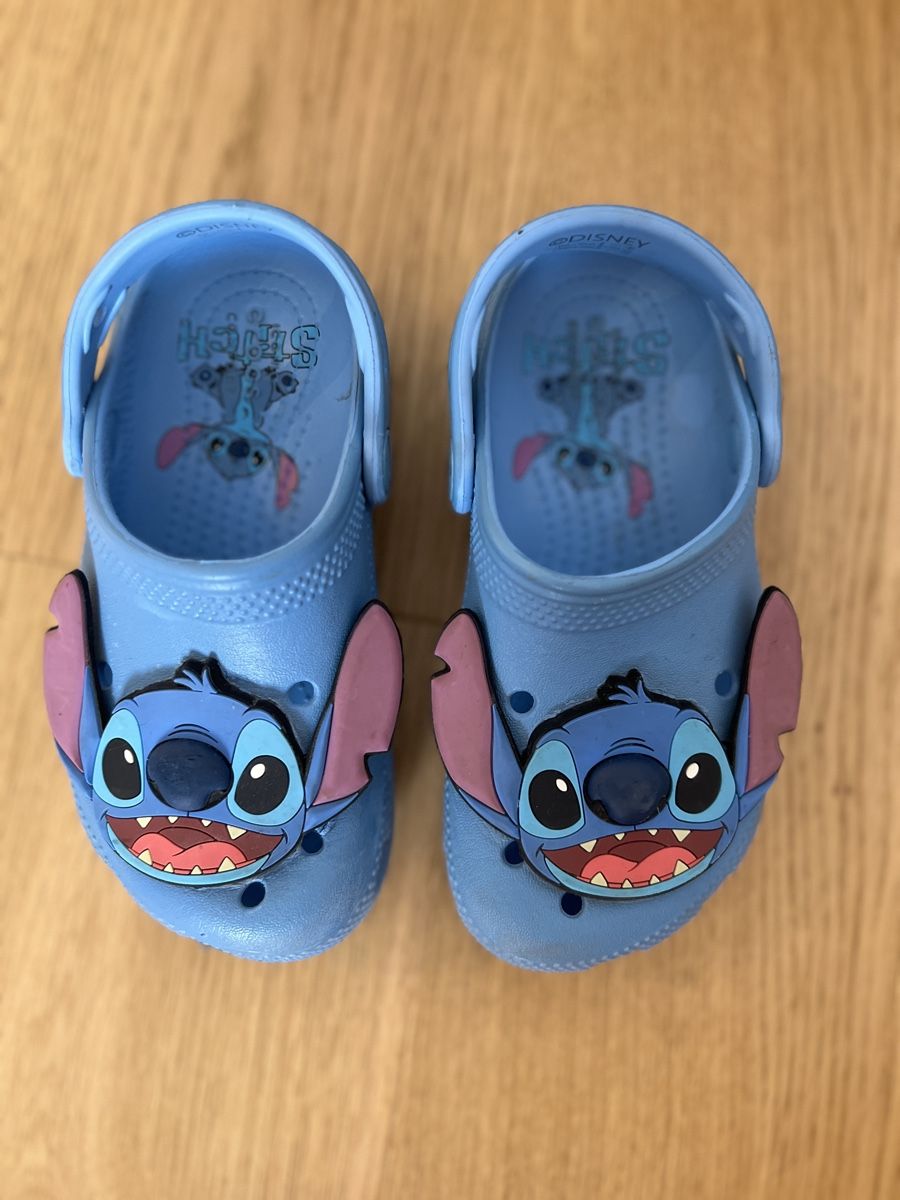 Crocs Chaussures garçon: Crocs Stitch enfant, taille 28-29 – D'occasion à Romanel-sur-Lausanne par RitaPereira 1