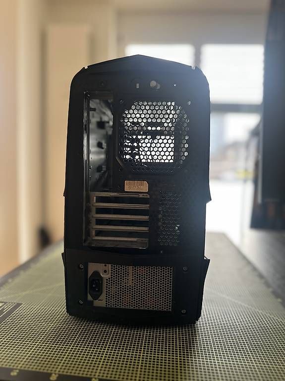 Custodie: Alienware Aurora R4, PC?Gehäuse – Usato da Basel venduto da danylo_tustanovskyi 1