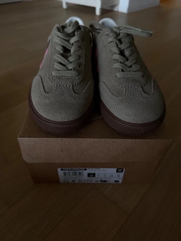 Veja Damenschuhe: Veja Sneaker – Neu und originalverpackt aus Koblenz von MilysBoutique 1