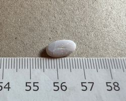 winziger OPAL,   geschliffen poliert  12mm