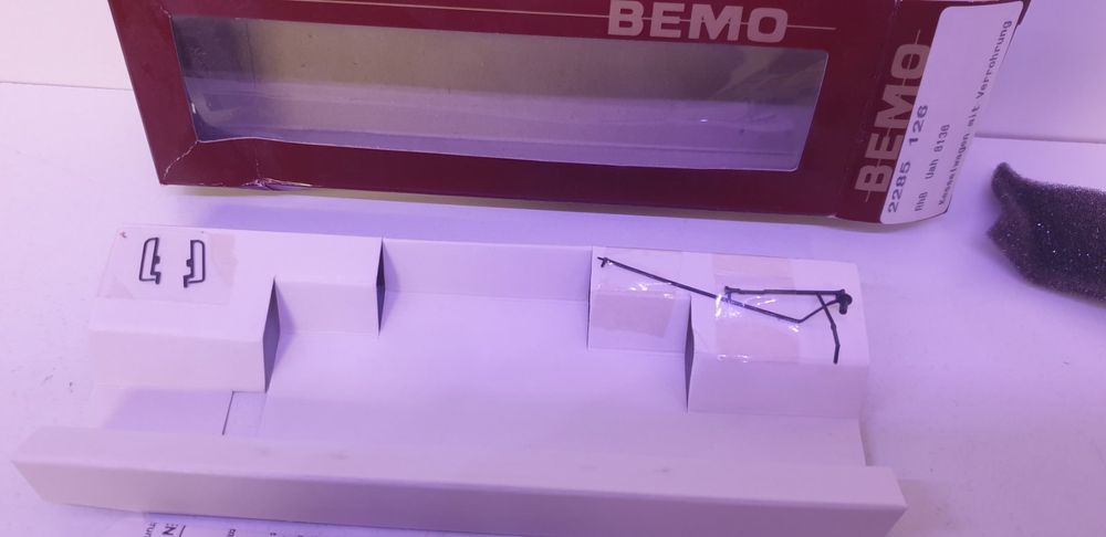 Bemo Modelleisenbahnen: Bemo RhB Kesselwagen mit Verrohrung 2285 126 – Neu und originalverpackt aus Neuenhof von ludovicco 3