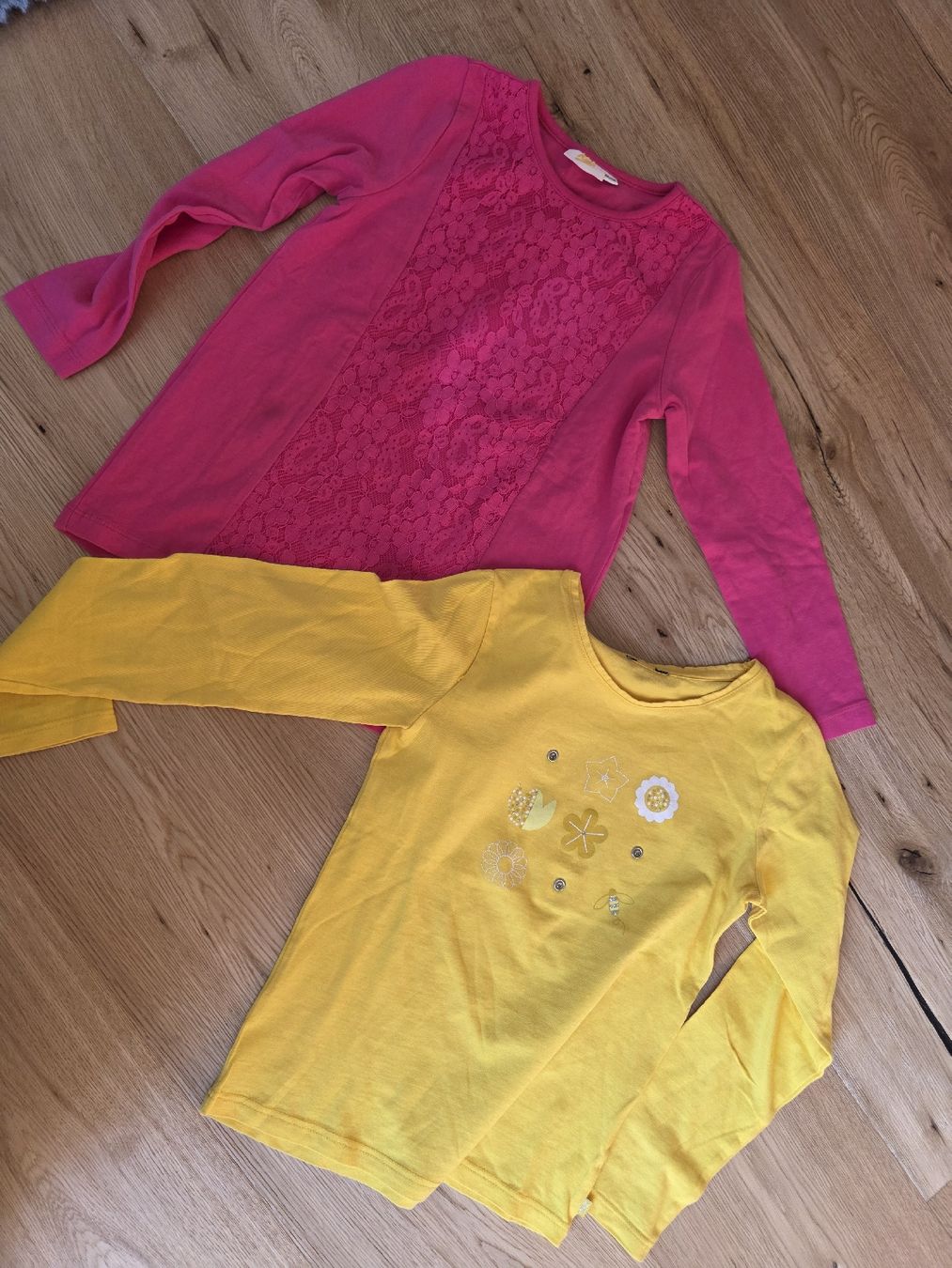 Camicette, T-shirt & Top: 2er Set Langarmshirts Gr. 110/116 – Usato da Toffen venduto da ver_x68f 3