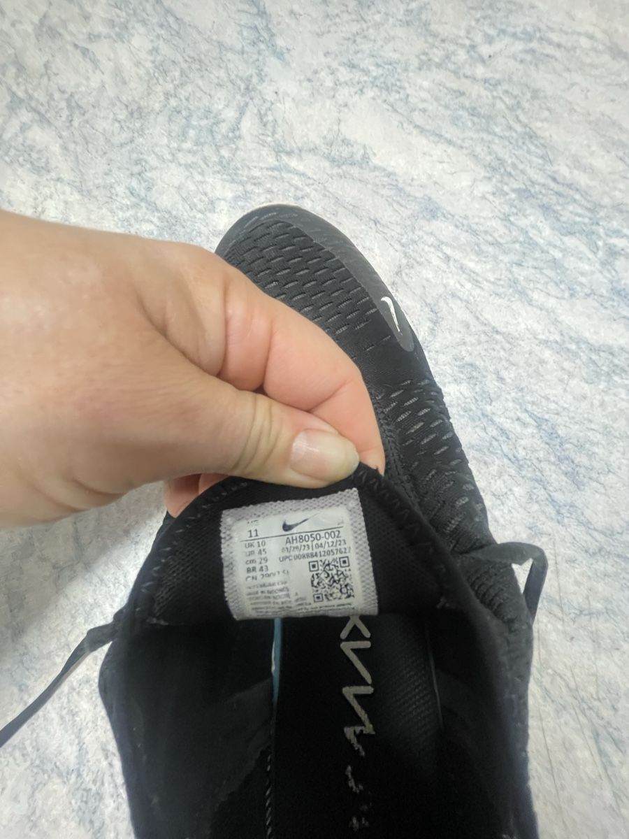 Nike Scarpe da uomo: Sneaker schwarz Nike Air Max270 Gr. 43 – Usato da Grüningen venduto da Thommyr 3