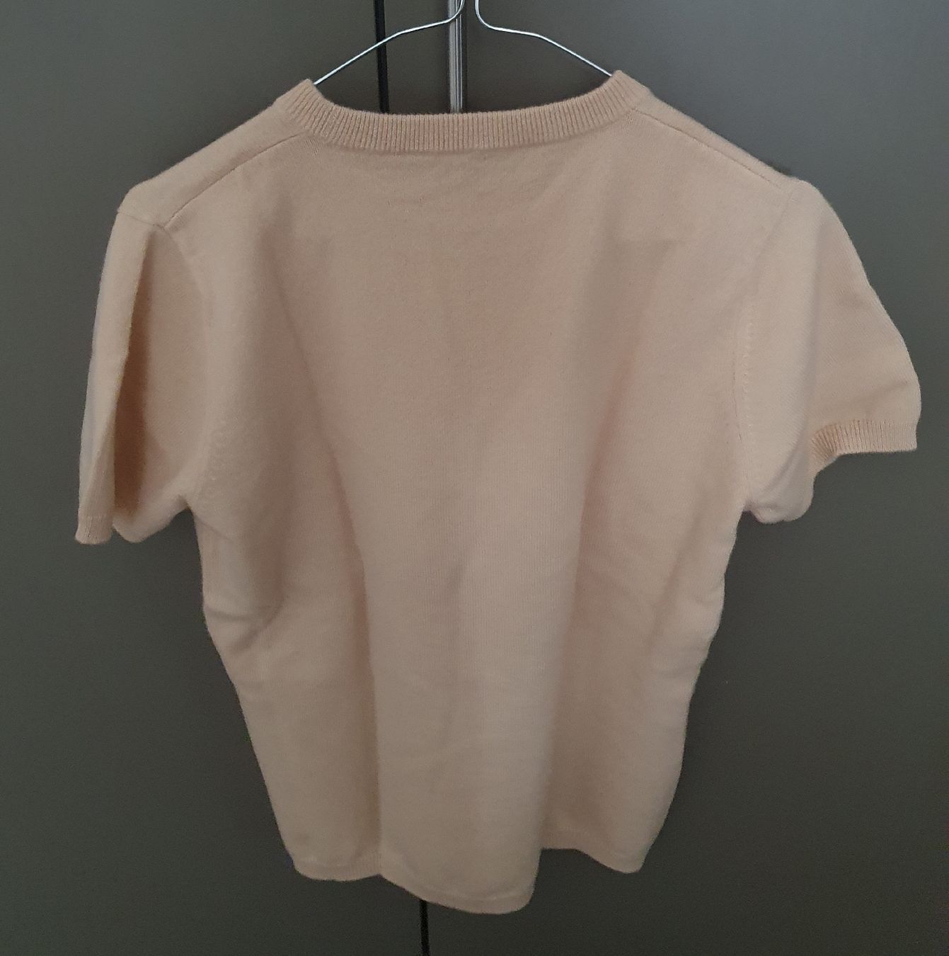 Pullover & Sweatshirts: Kurzarm Pullover aus 100% Kaschmir in Beige Grösse 38 – Neu (gemäss Beschreibung) aus Zürich von Philotimo 1