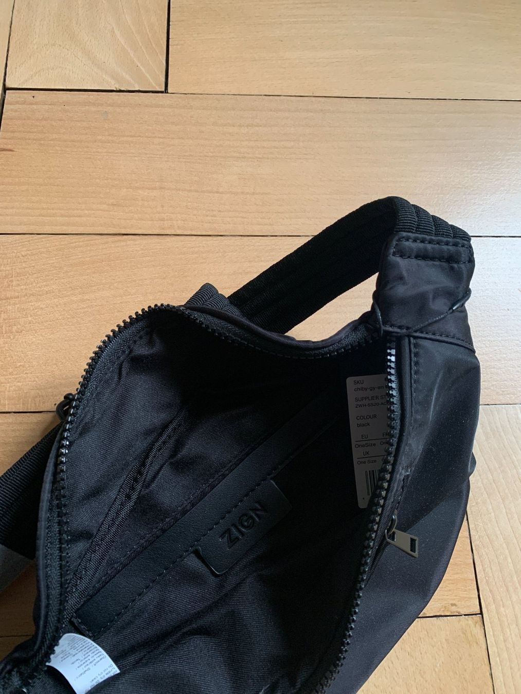 Borse: ZIGN - Gürteltasche schwarz (neu) – Nuovo e nell'imballaggio originale da Zürich venduto da Diazaio 2
