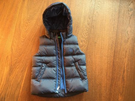 NEU: Wattiertes Gilet Benetton Gr. 100