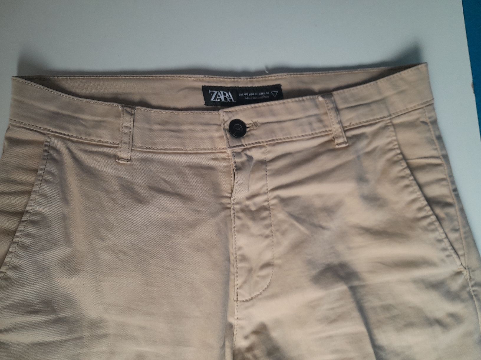 Zara Pantaloni: pantalon zara taille 40, beige – Usato da Genève venduto da ang_fd8z 1