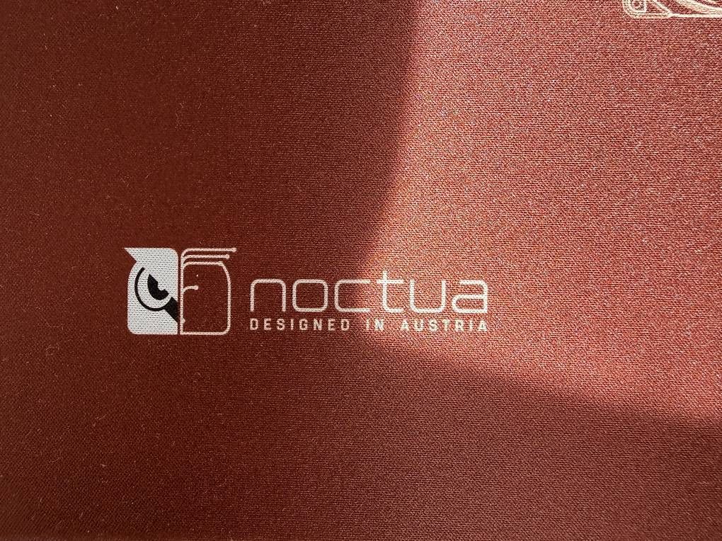 Tappetini per mouse: Noctua Mausmatte Mousepad 20-Year Anniversary – Usato da Zürich venduto da Knoedelwumms 1
