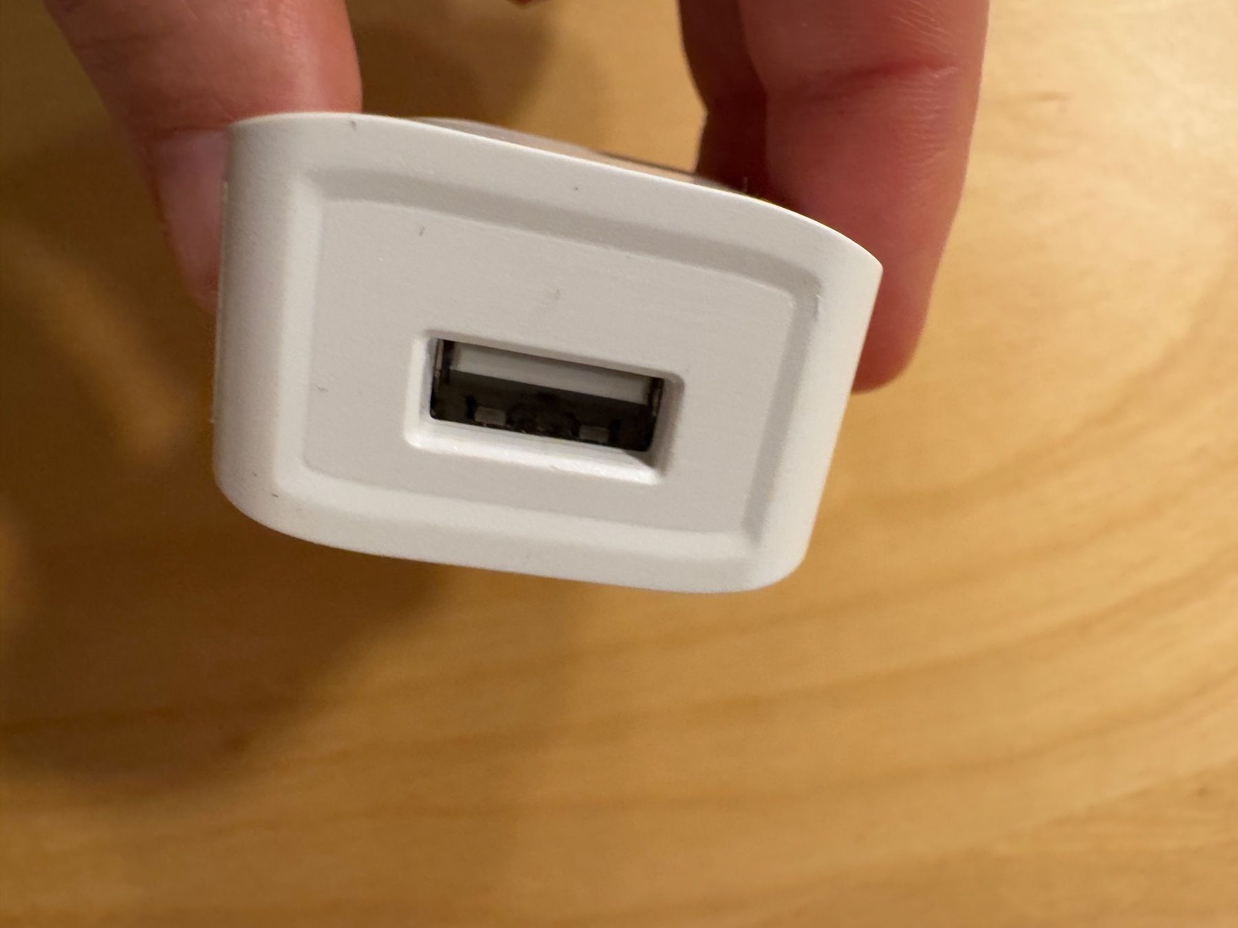 Laufwerke & Adapter: Typ A Stecker (z.B. USA) – Gebraucht aus Goldach von Hibiskus23 1
