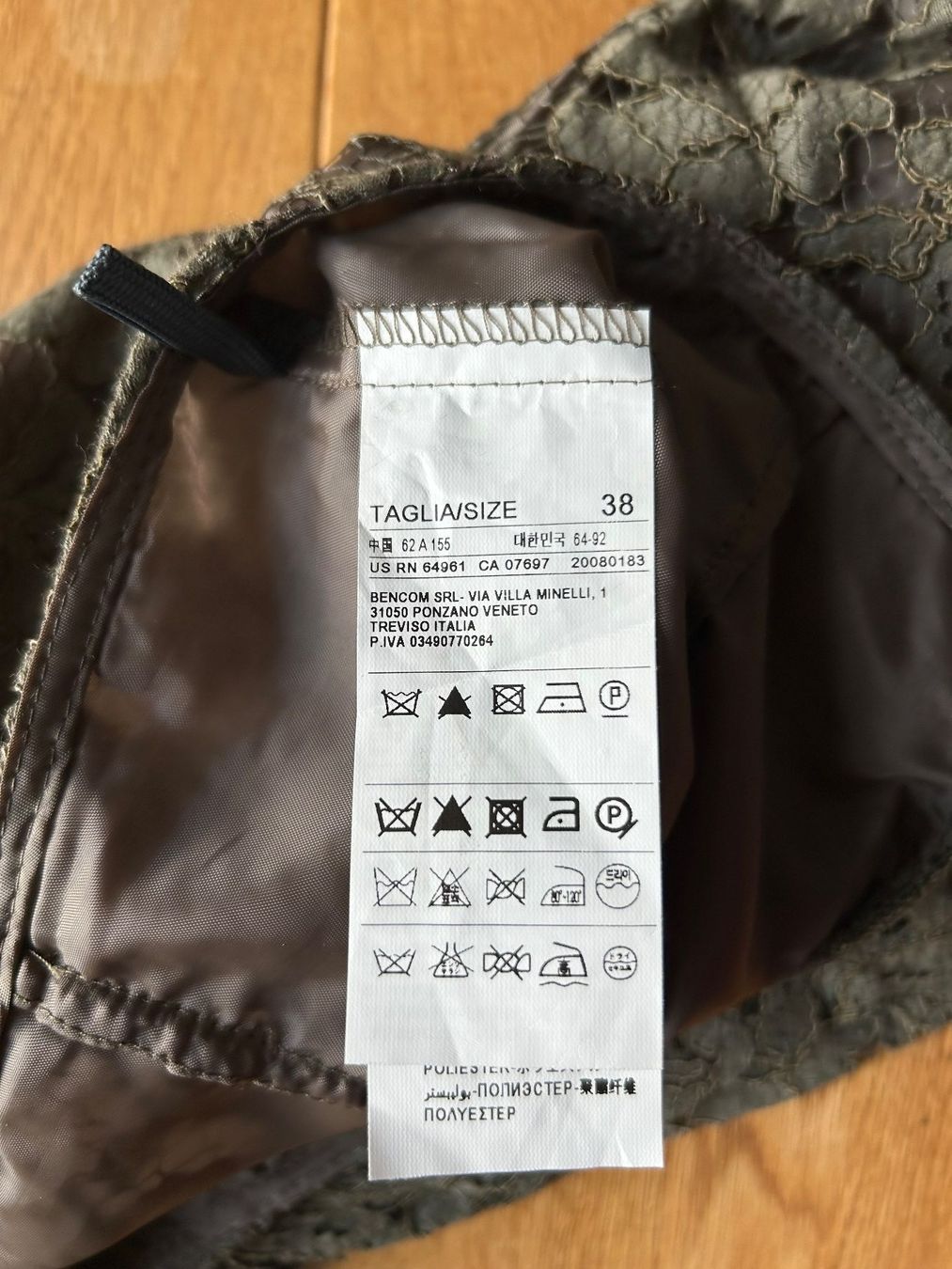 Benetton Gonne: Jupes/Rock Gr. 34 Benetton – Nuovo (secondo la descrizione) da Oberbipp venduto da Ystern 2