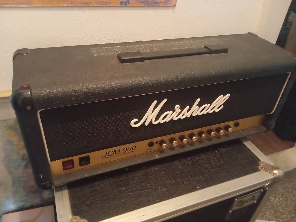 Marshall Verstärker: JCM 900 Marshall röhrenamp – Gebraucht aus Basel von Petergunn 3