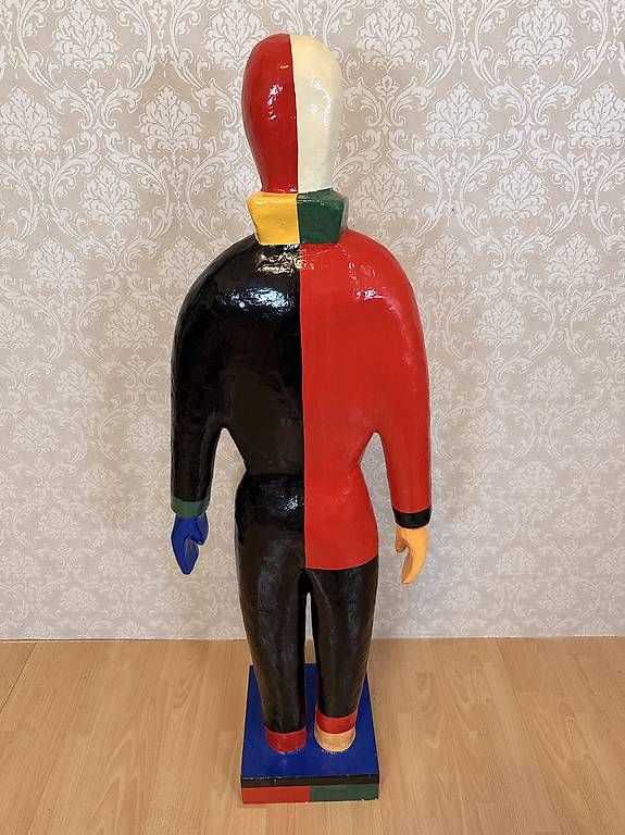 Figuren: Kasimir Malewitsch Pappmachée Figur Sportler', 1996 – Gebraucht aus Nidau von Nintschgu 2