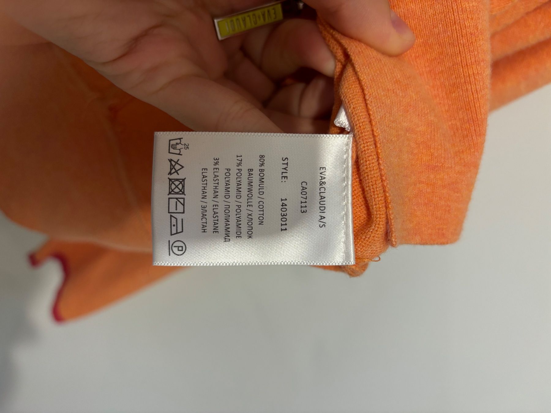 Maglioni & Felpe: Zip-Pulli Orange (Eva&Claudi) – Usato da Duebendorf venduto da tom_lp2m 4