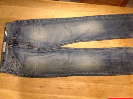 Magnifique Jeans Teddy Smith taille 16 ans