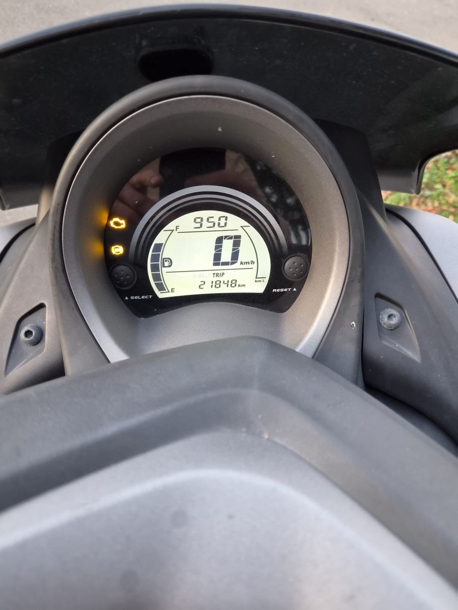 Yamaha Strada: Yamaha GPD125 N-Max – Usato da St. Gallen. venduto da dzemilbraa 4