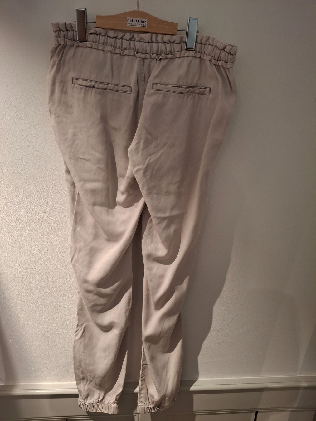 Pantaloni: Comma sommerhose – Usato da Oberhofen am Thunersee venduto da katka99