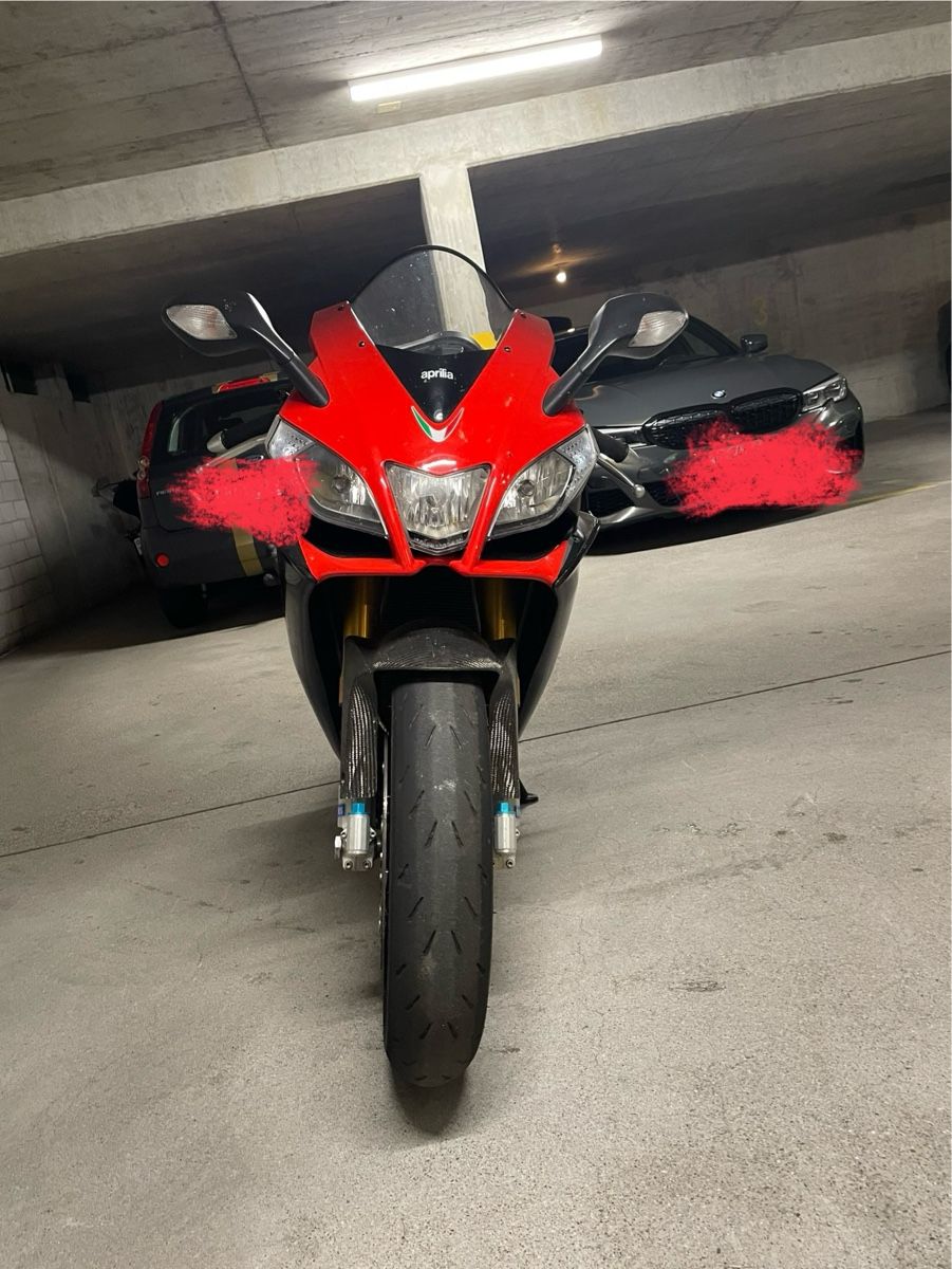 Strada: Aprilia RSV4 Factory – Usato da Sirnach venduto da Verchauf95 1