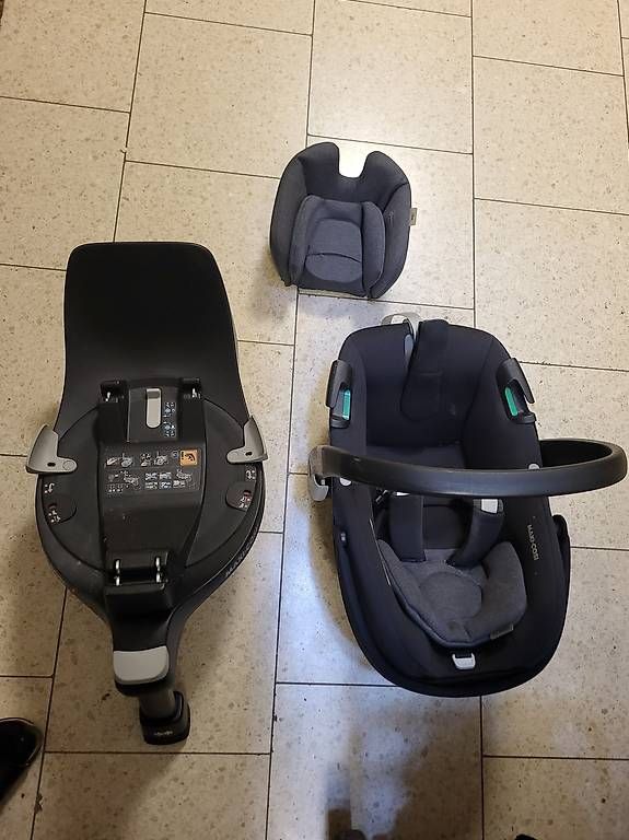 Maxi-Cosi Sièges auto: Maxi Cosi Pebble 360 inklusive Base – D'occasion à Zürich par rudi_c 1