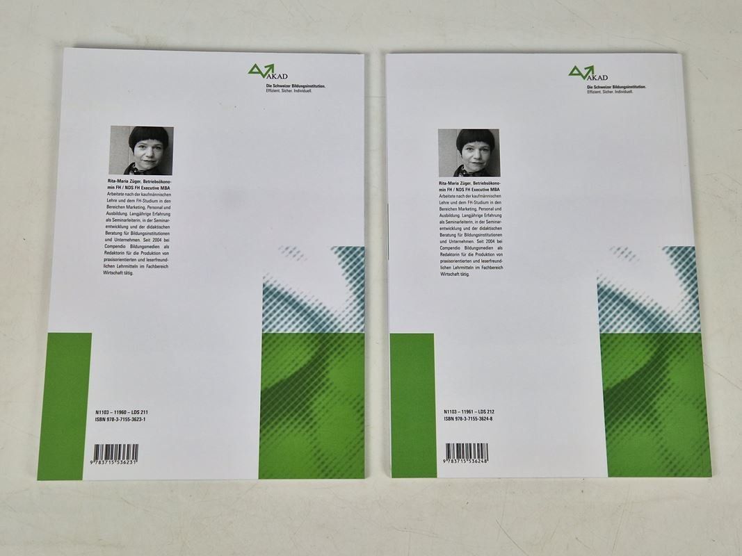Bücher: Kursprogramm (Lernmanagement) 2/2 Bücher – Gebraucht aus Muhen von Restwert_Muhen 1