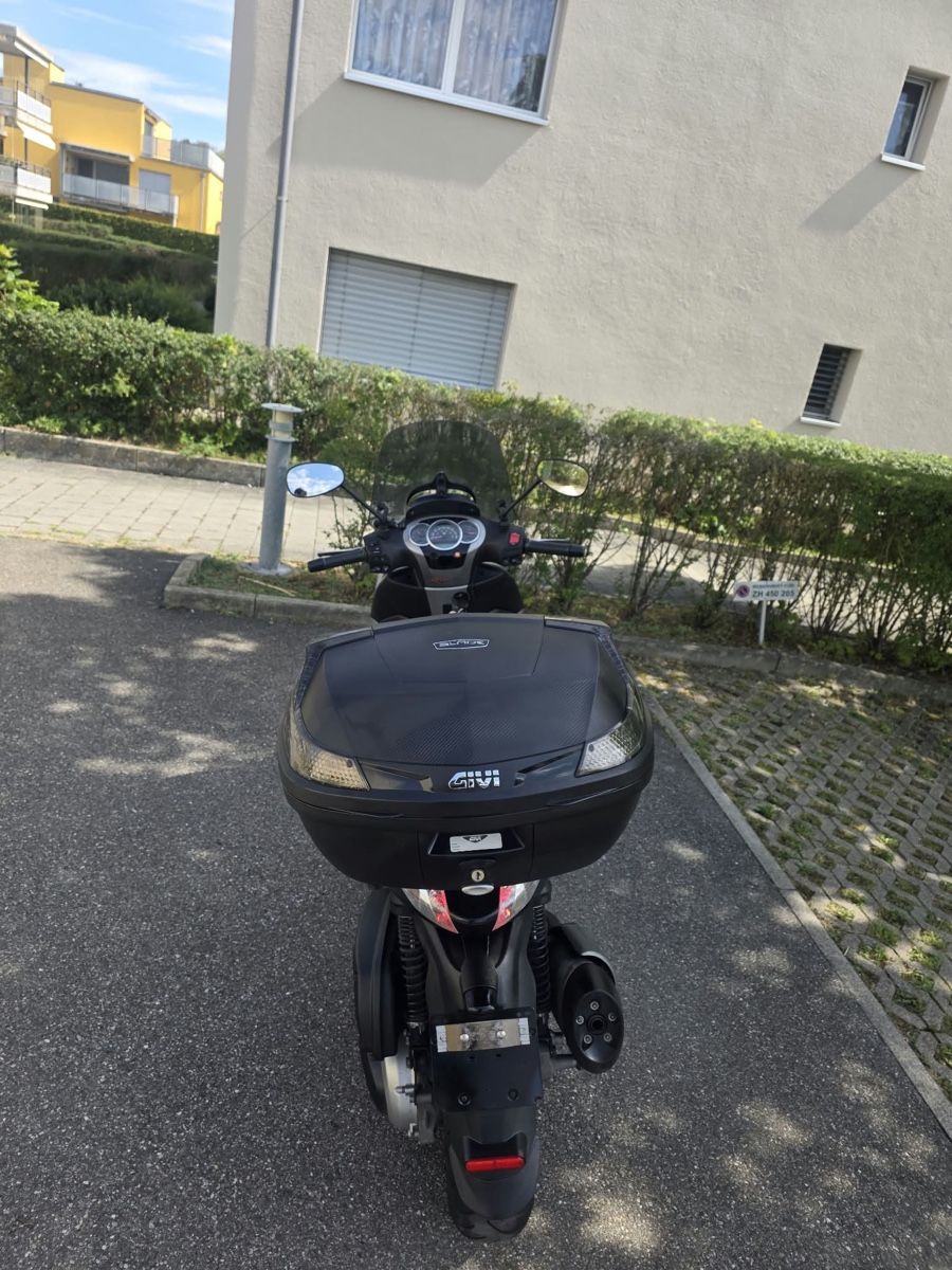 Piaggio Scooter: PIAGGIO BEVERLY 350i.e. ABS – Usato da Winterthur venduto da Fabio_46 3
