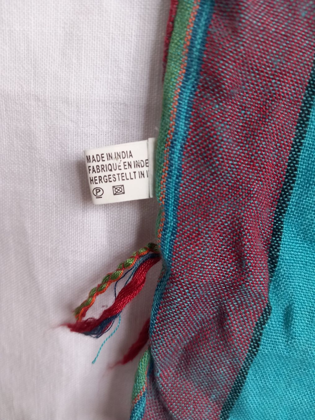 Foulards, Tücher & Schals: Pull bourgogne et foulard rayé en viscose – Gebraucht aus Faoug von per_kp6r 2