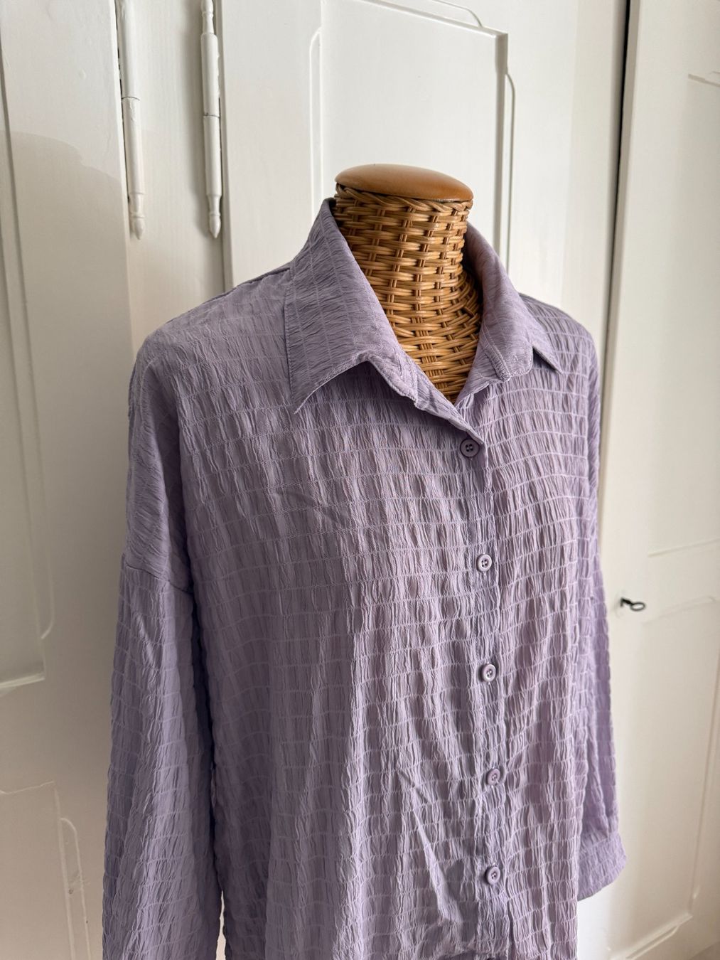 Shein Chemisiers: Bluse fliederfarben oversized locker 34 – D'occasion à Zürich par Diazaio 1