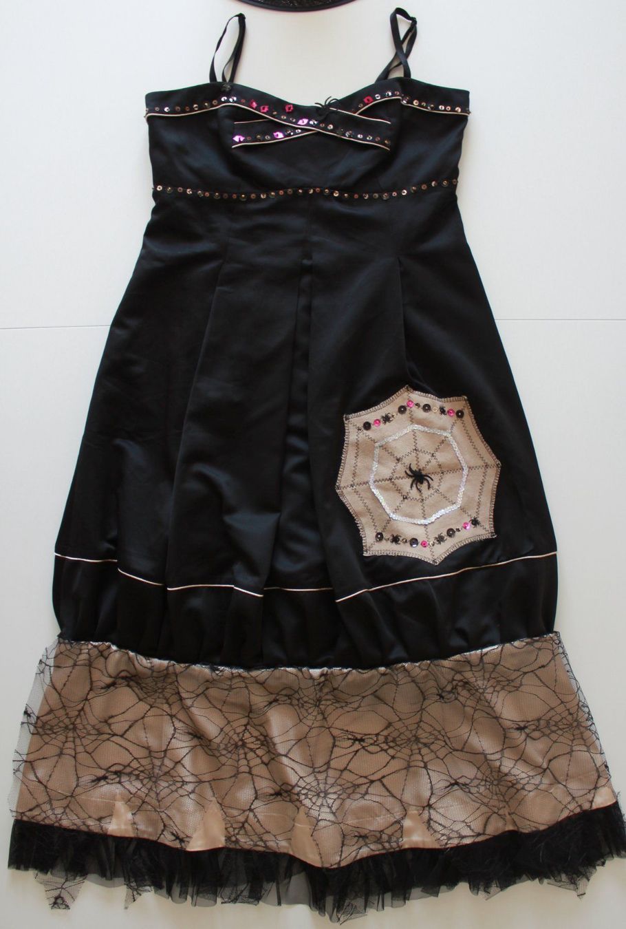 Costumi: Costume sorcière / Hexe t. 38 – Usato da Peseux venduto da CoolShoping 2