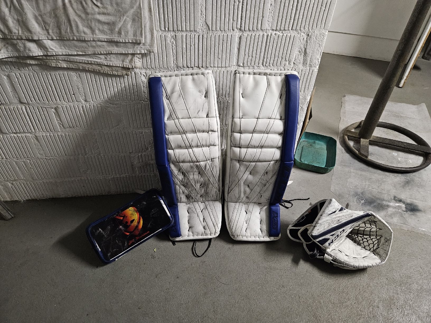 Ccm Bastoni & Pale: Eishockey Torhüter-set 33"1 CCM – Usato da Kappelen venduto da Newbody