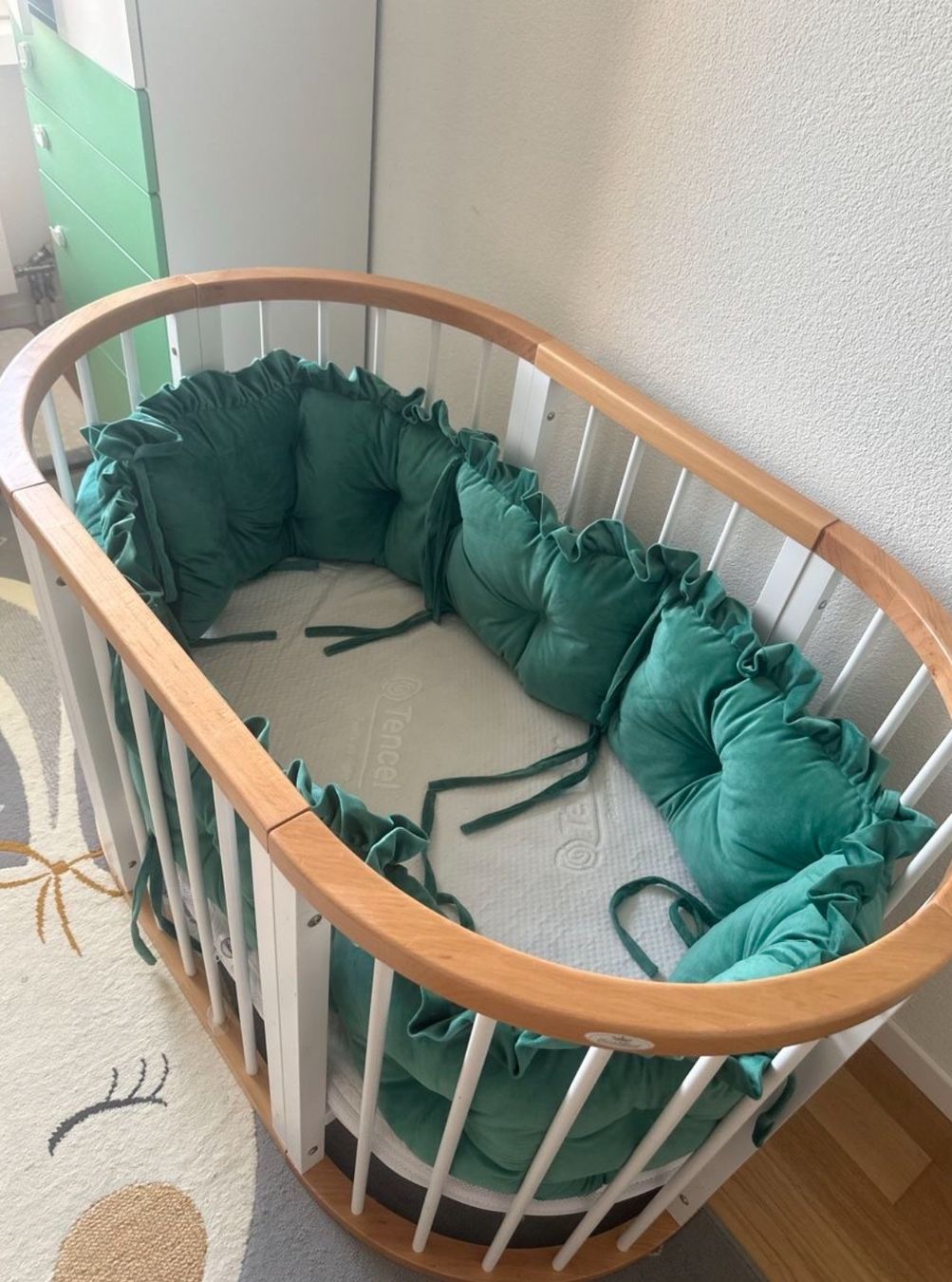 Letti: Oval bed growing with the baby – Usato da Affoltern am Albis venduto da rot_682g 8