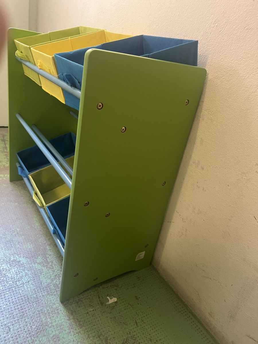 Spielzeuge: Spielzeugregal mit Boxen  – Gebraucht aus Basel von Dambiii 1