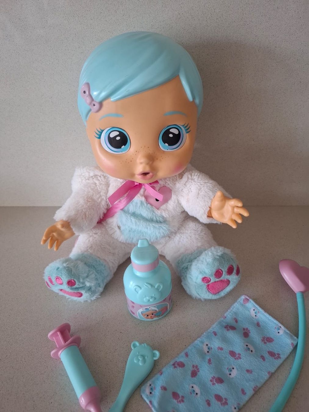 Bambole: Cry Babies Puppe, Kristal die krank wird, interaktive Puppe – Usato da Massagno venduto da Michaela.F 6