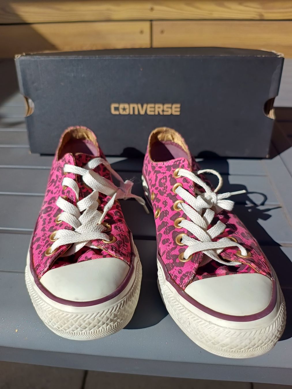 Damenschuhe: Converse basses imprimé léopard rose et noir T37 – Neu (gemäss Beschreibung) aus Genève von Brachiopode