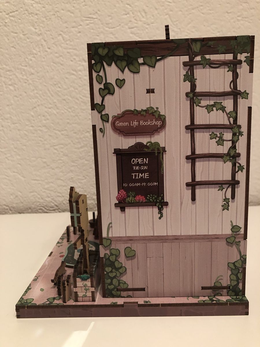 Tutte le decorazioni: Green Life Bookshop - Book Nook – Usato da Zollikofen venduto da DelNero 7