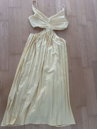 Gelbes Sommerkleid