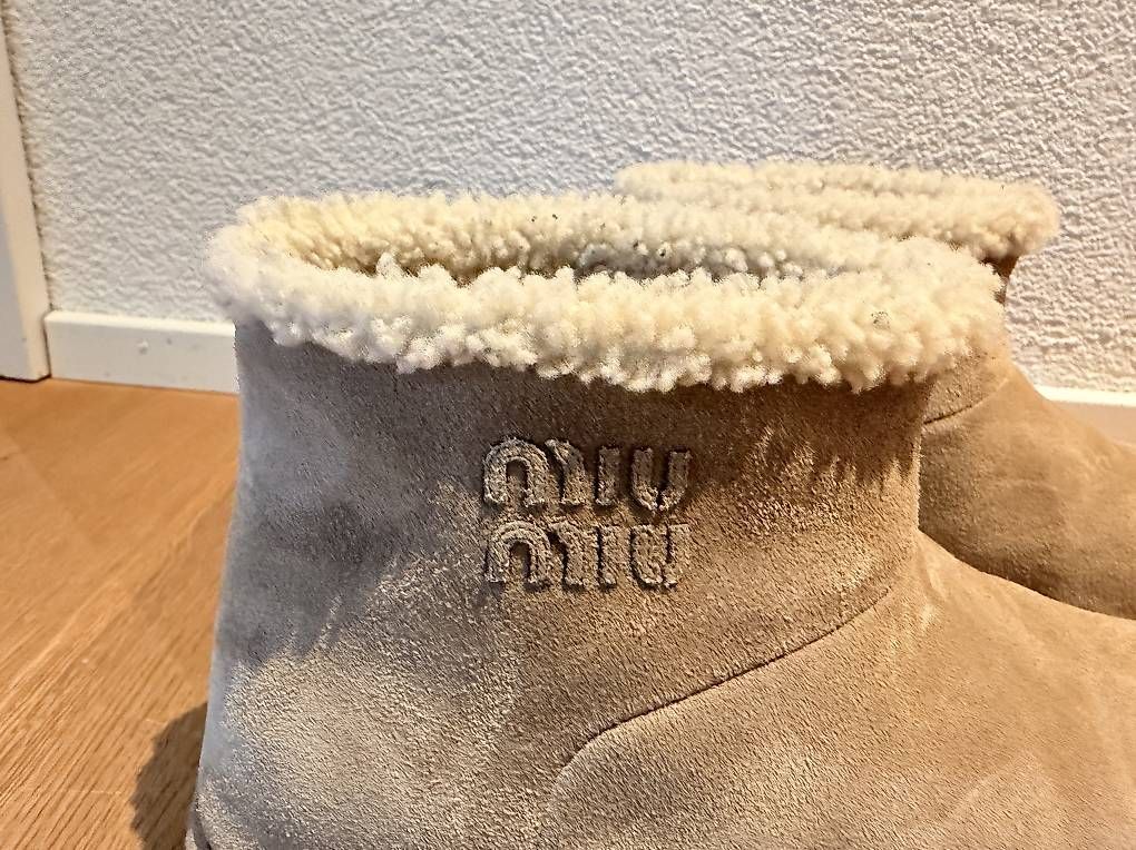 Damenschuhe: Miu Miu Booties - Grösse 37 – Gebraucht aus Adligenswil von TST04 1