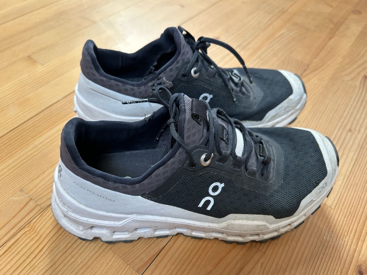 On Scarpe da donna: On helion – Usato da Menziken venduto da sense83 1