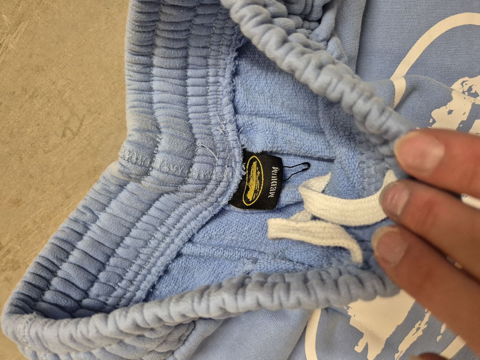 Corteiz Hosen: Jogging Corteiz bleu clair  – Gebraucht aus Puplinge von melodiieee 1