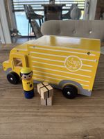 Post Lieferwagen Holz