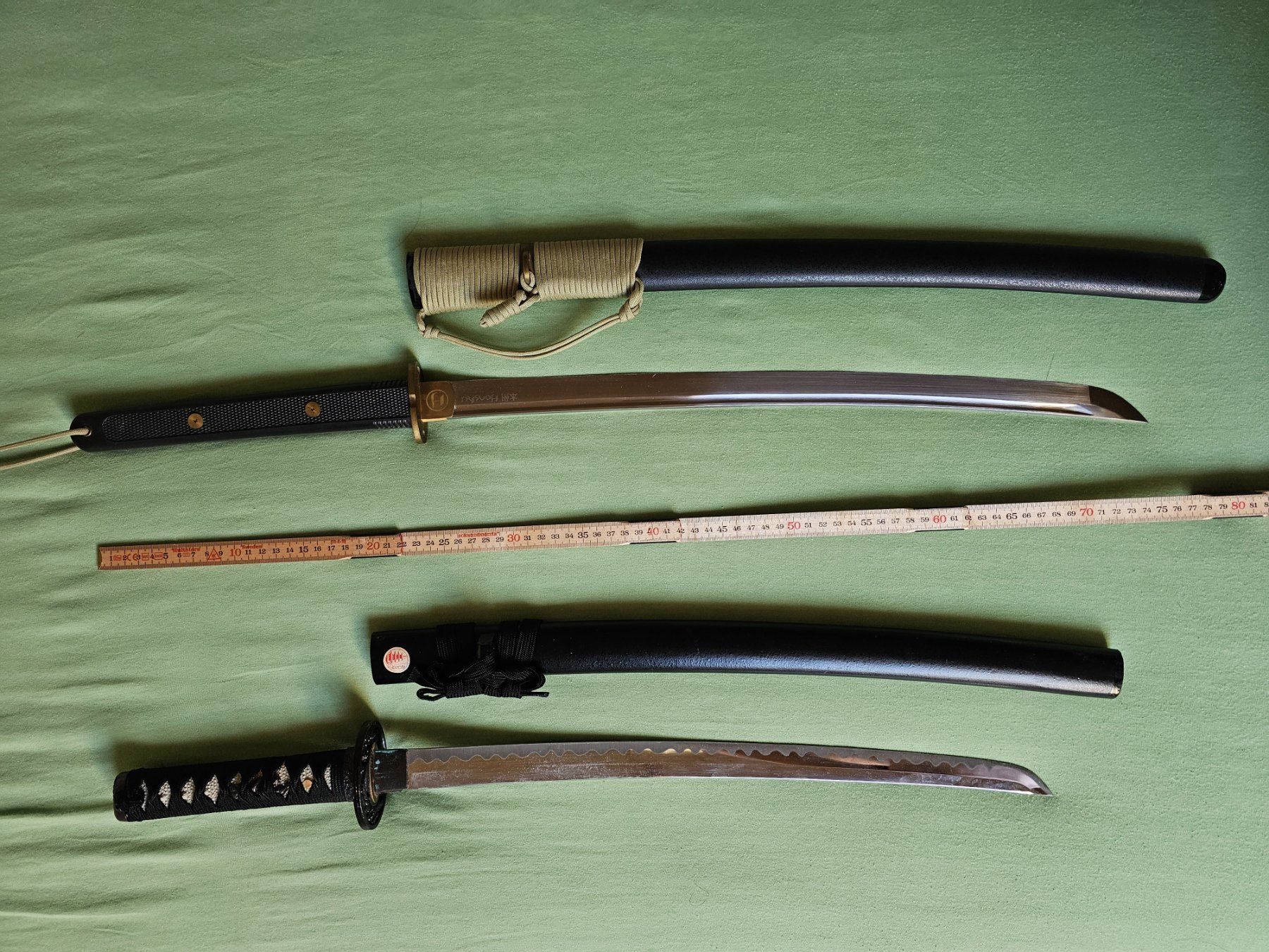 Art international: Schwert Set mit Ständer, Deko Katana, Samurai Schwerter – D'occasion à Koppigen par Komouri 7