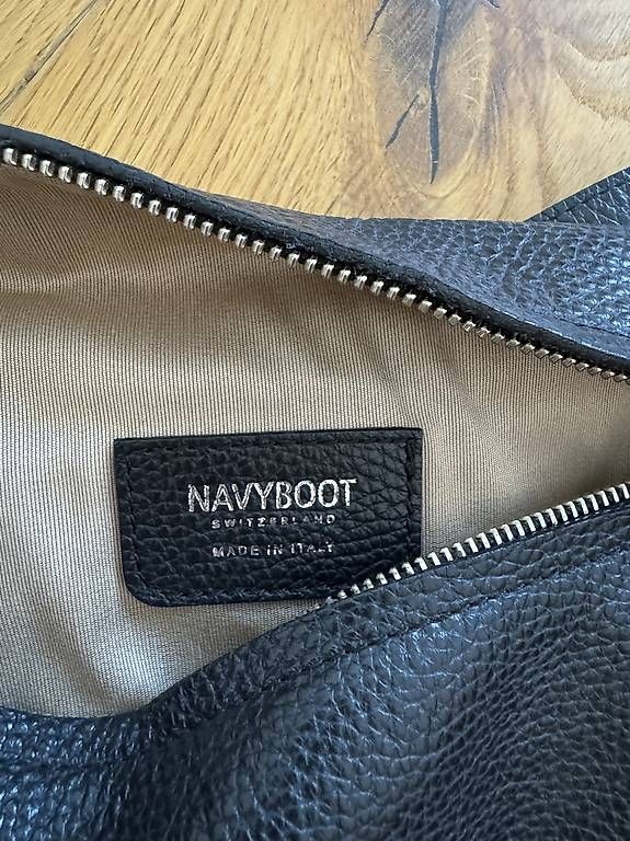 Taschen für Damen: Umhängetasche von Navyboot – Gebraucht aus Steinach von Kec 2