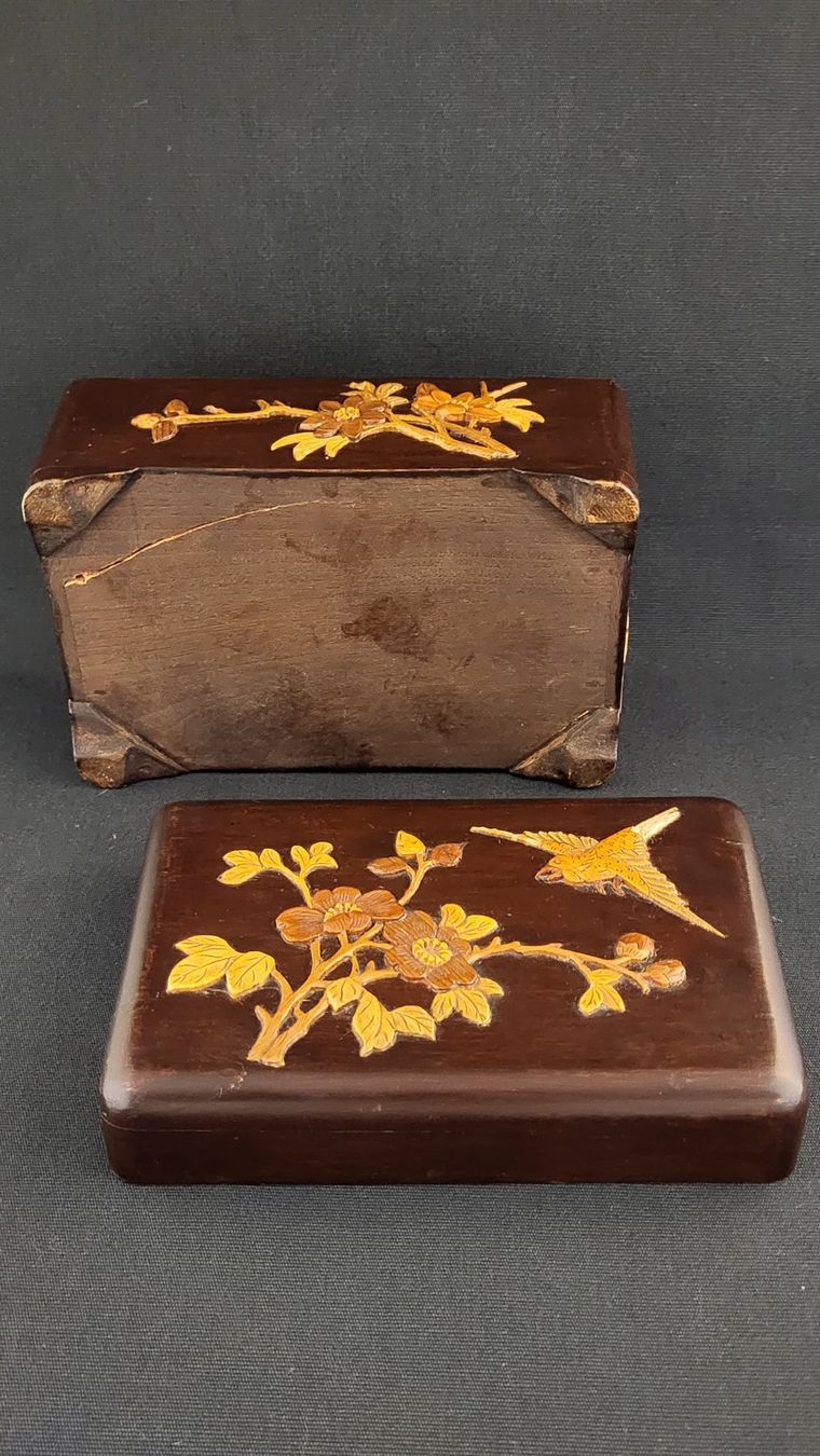 Barattoli: Holz-Schatulle mit Schnitzereien Vogel und Blumen – Usato da Basel venduto da spinne02 6