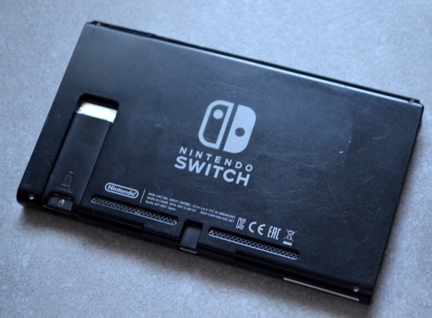 Nintendo Console: Nintendo Switch HAC-001 – Difettoso da Collonges venduto da arashee 1