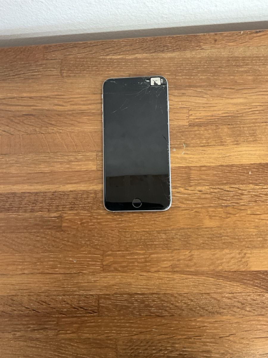 Apple Portables: iPhone 6 Plus  – Défectueux à Biel/Bienne par Mobile-Smart