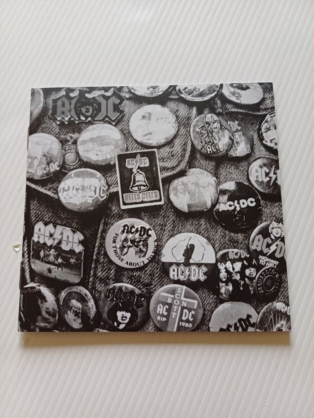 CD: AC/DC "Rock or bust" CD – Usato da Begnins venduto da Drastic-Sound 3