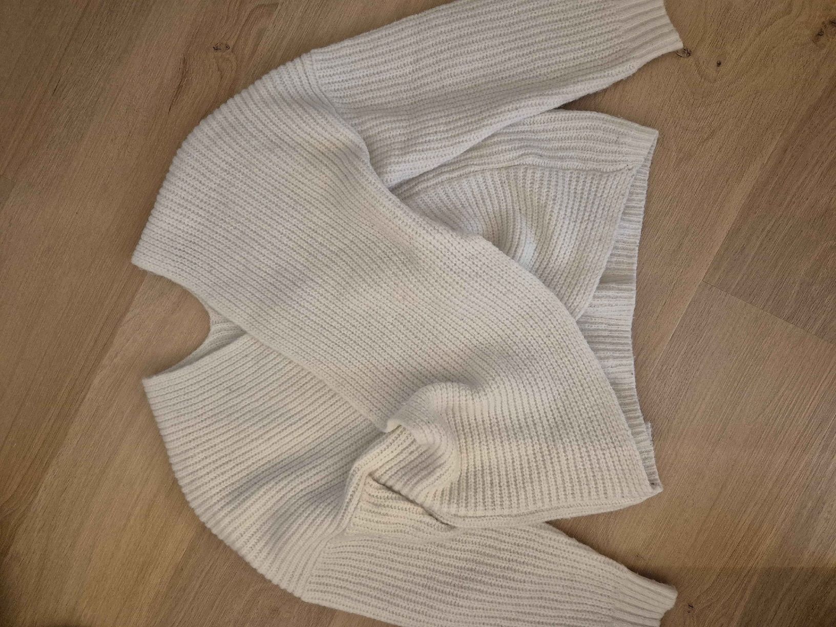 Maglioni & Felpe: Weicher, gestrickter Winter-Pullover in Weiss – Usato da Brügg BE venduto da bea_g5lc
