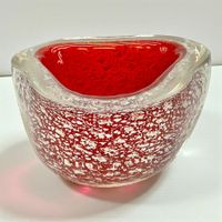 Superbe vide-poche en verre rouge Murano paillettes d'argent