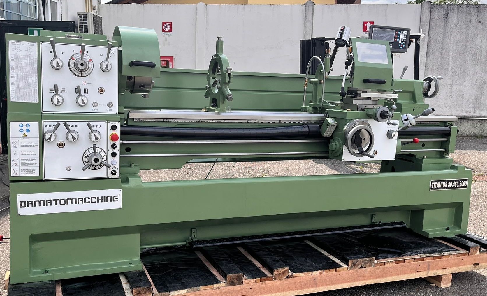 Tutte le macchine: Tornio Professionale Titanius 80.460.2000 DRO trifase – Nuovo e nell'imballaggio originale da Lamone venduto da TECDM 3