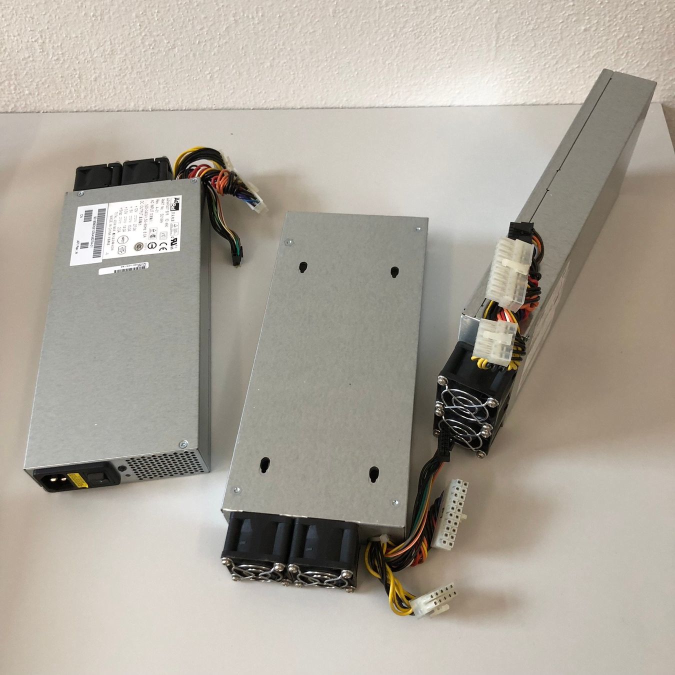 Sun Server: Netzteil z.B. zu Server SUN SunFire V20z – Usato da Hinterkappelen venduto da atomschnee 1