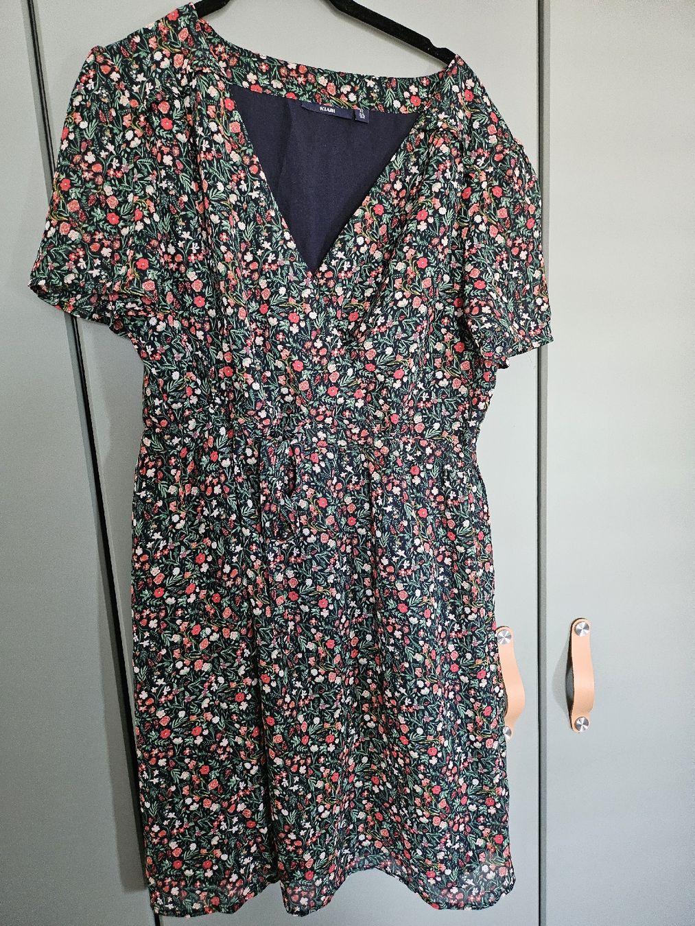 Vestiti: Belle robe fleurie – Nuovo (secondo la descrizione) da La Tour-de-Peilz venduto da mar_2r26 2